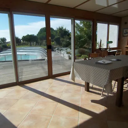 Maison Spacieuse Avec Piscine Privative, Terrasse Et Jardin Pres Des Sables-d'olonne - Fr-1-197-297 L'Ile-d'Olonne